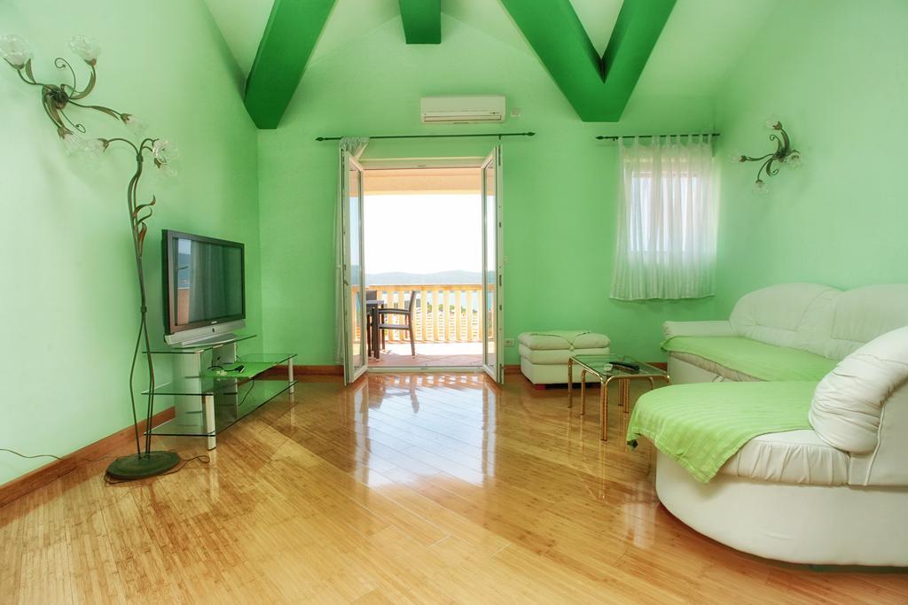 Mrcevac Apartments Villa Happy المظهر الخارجي الصورة